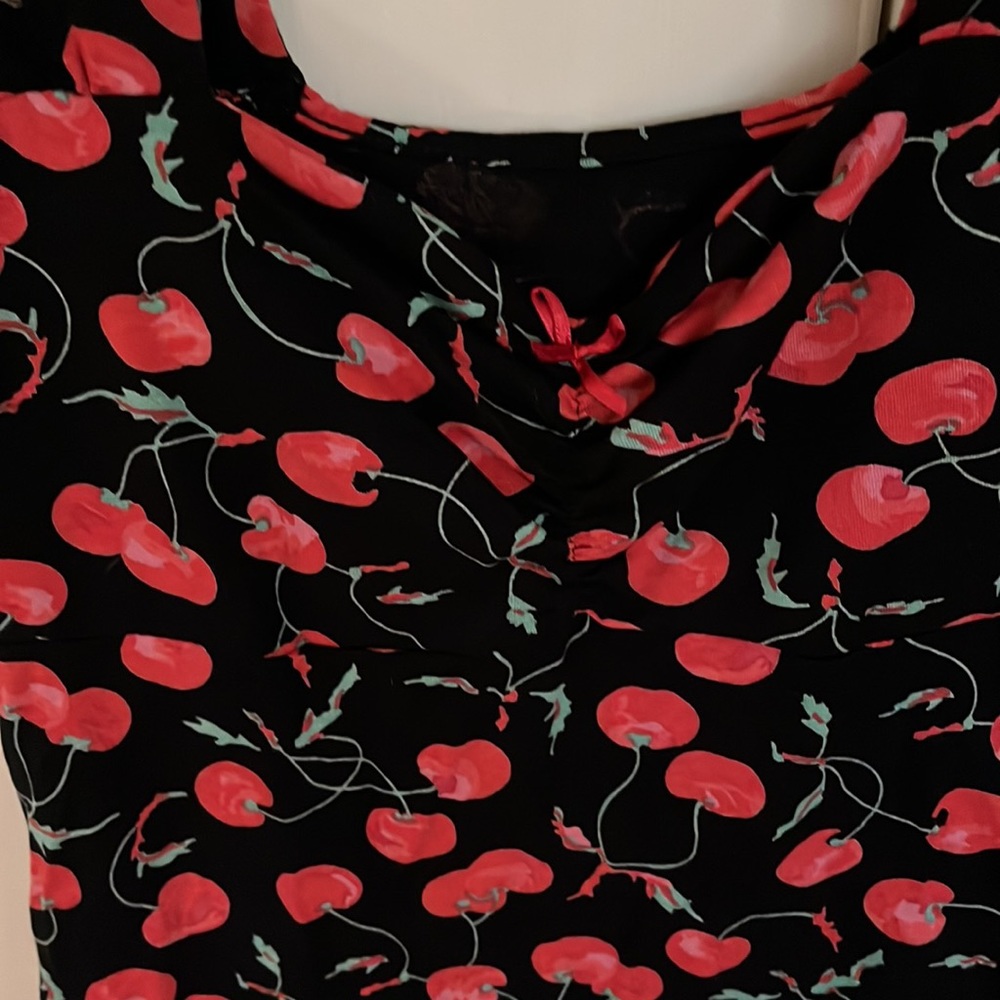 Dress - Picture 2 of 3